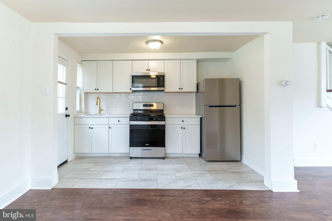 101 E Camden Ave Apt 21 - Photo 2 of 10