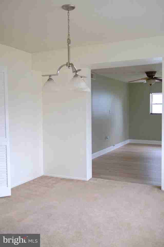 42 Northgate Ln - Photo 2 of 7