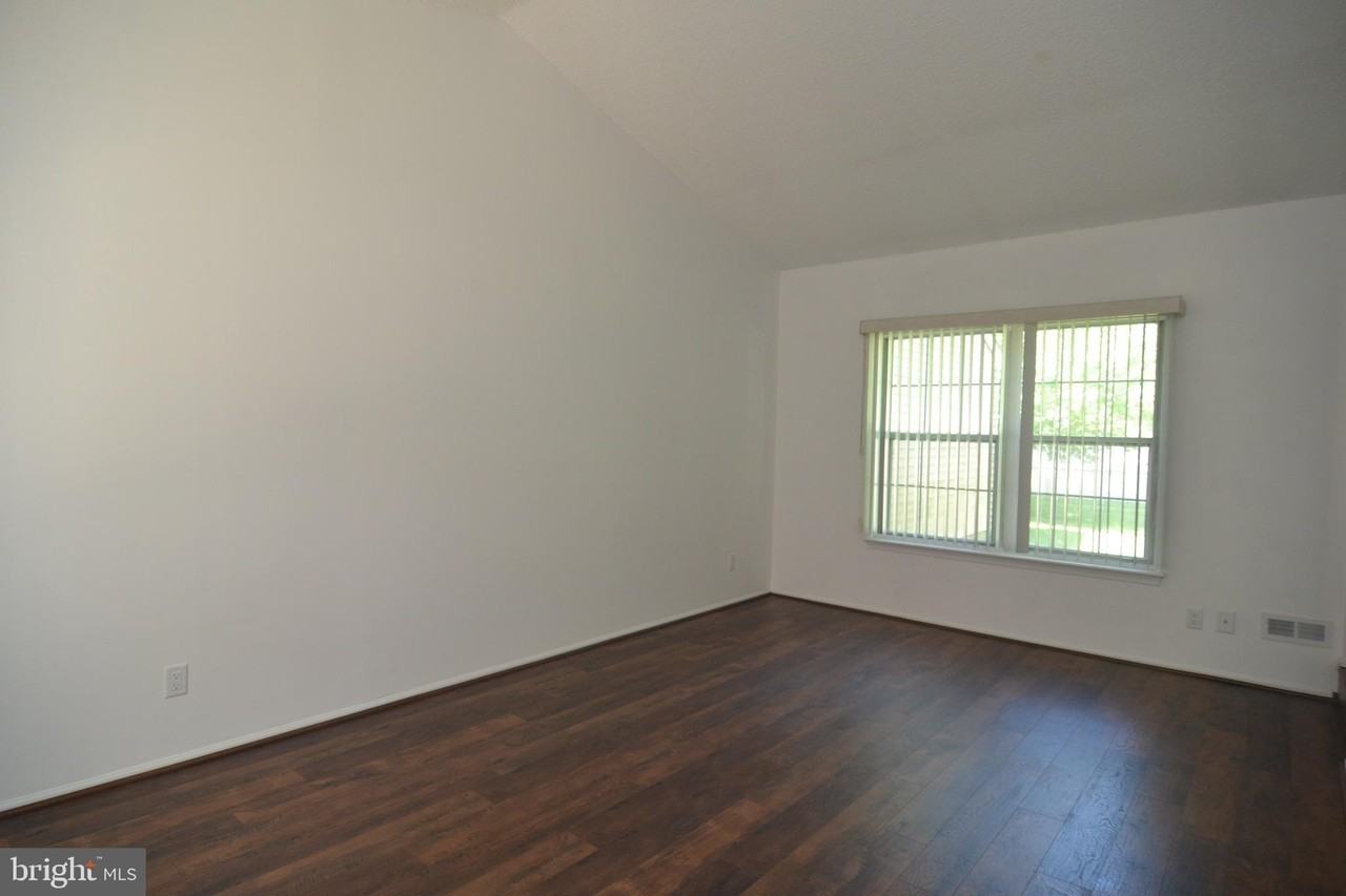 4004 Adelaide Dr - Photo 5 of 20