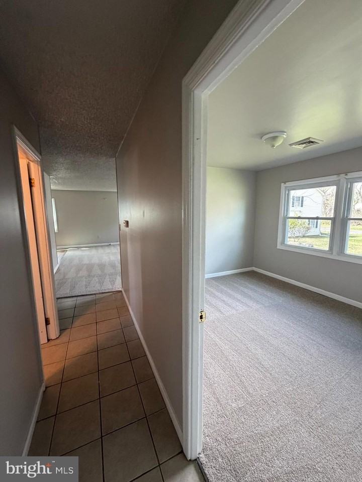 45 Meribrook Cir - Photo 7 of 7