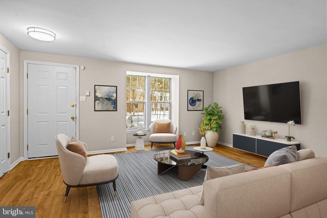 67 Dorchester Cir - Photo 4 of 25