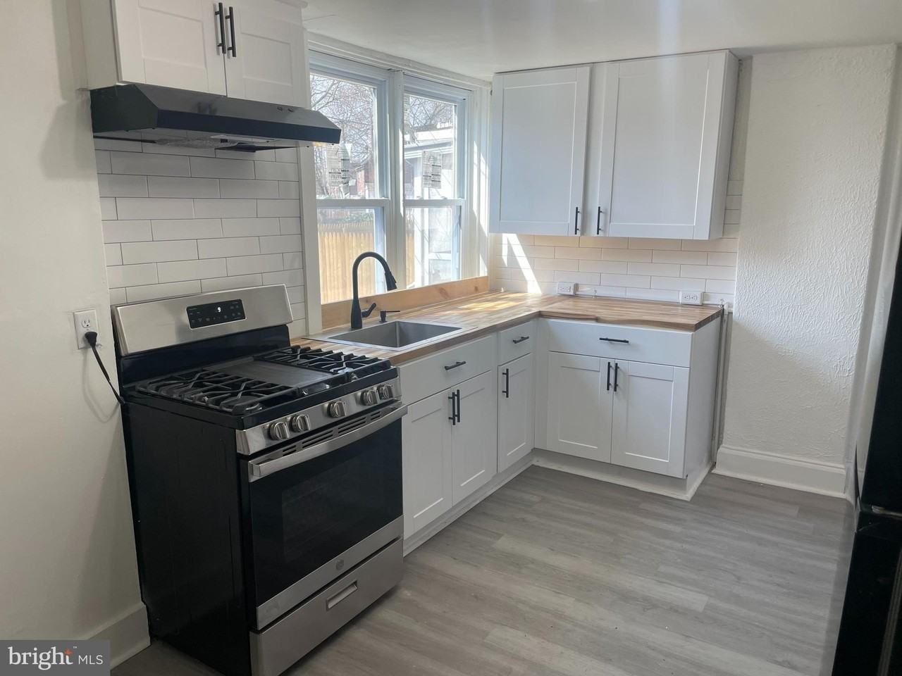 3079 Alabama Rd - Photo 4 of 13