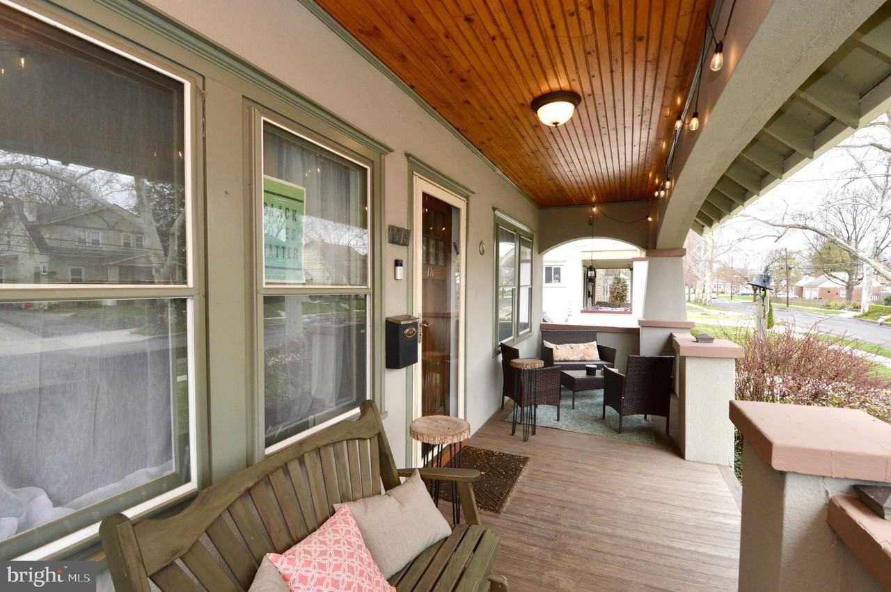 18 10th Ave - Photo 2 of 22