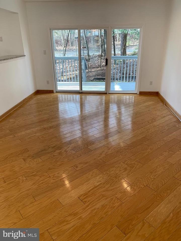 901 Champlain Dr - Photo 6 of 19