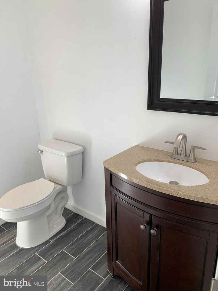 901 Champlain Dr - Photo 7 of 19