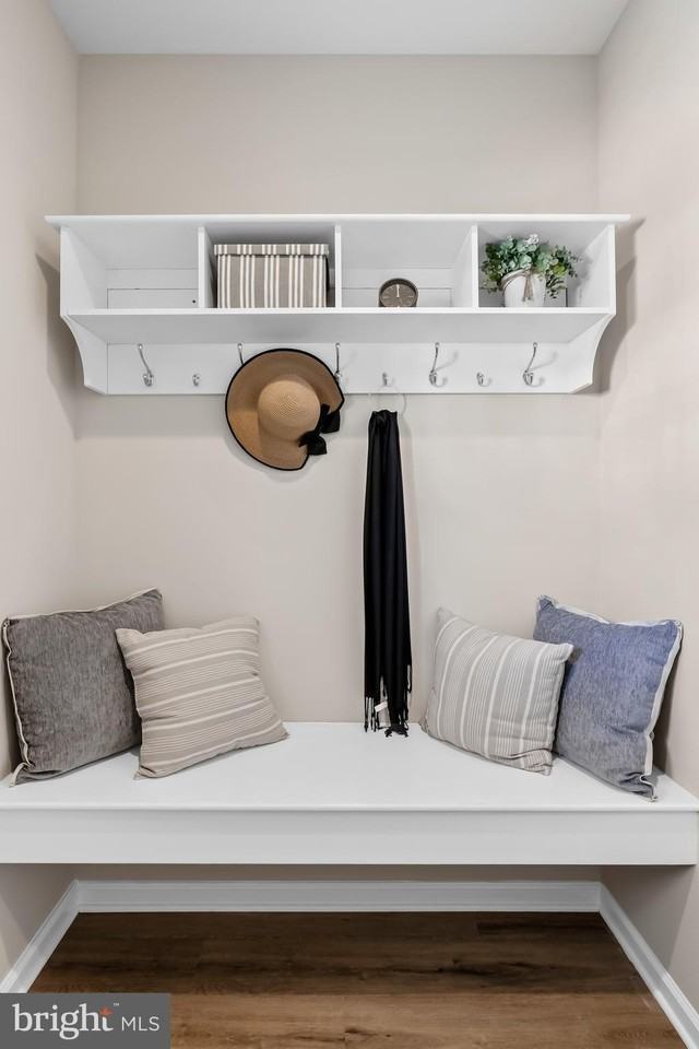 385 N Tuckahoe Rd Unit 997 - Photo 2 of 21