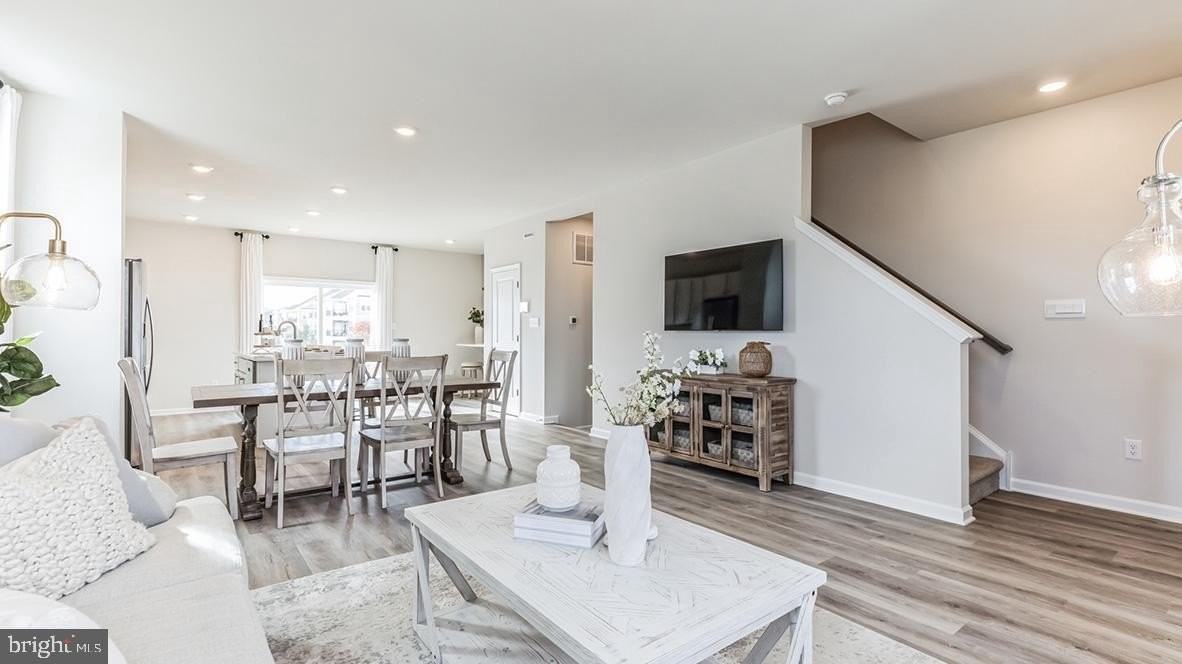 235 Macoun Way - Photo 5 of 13