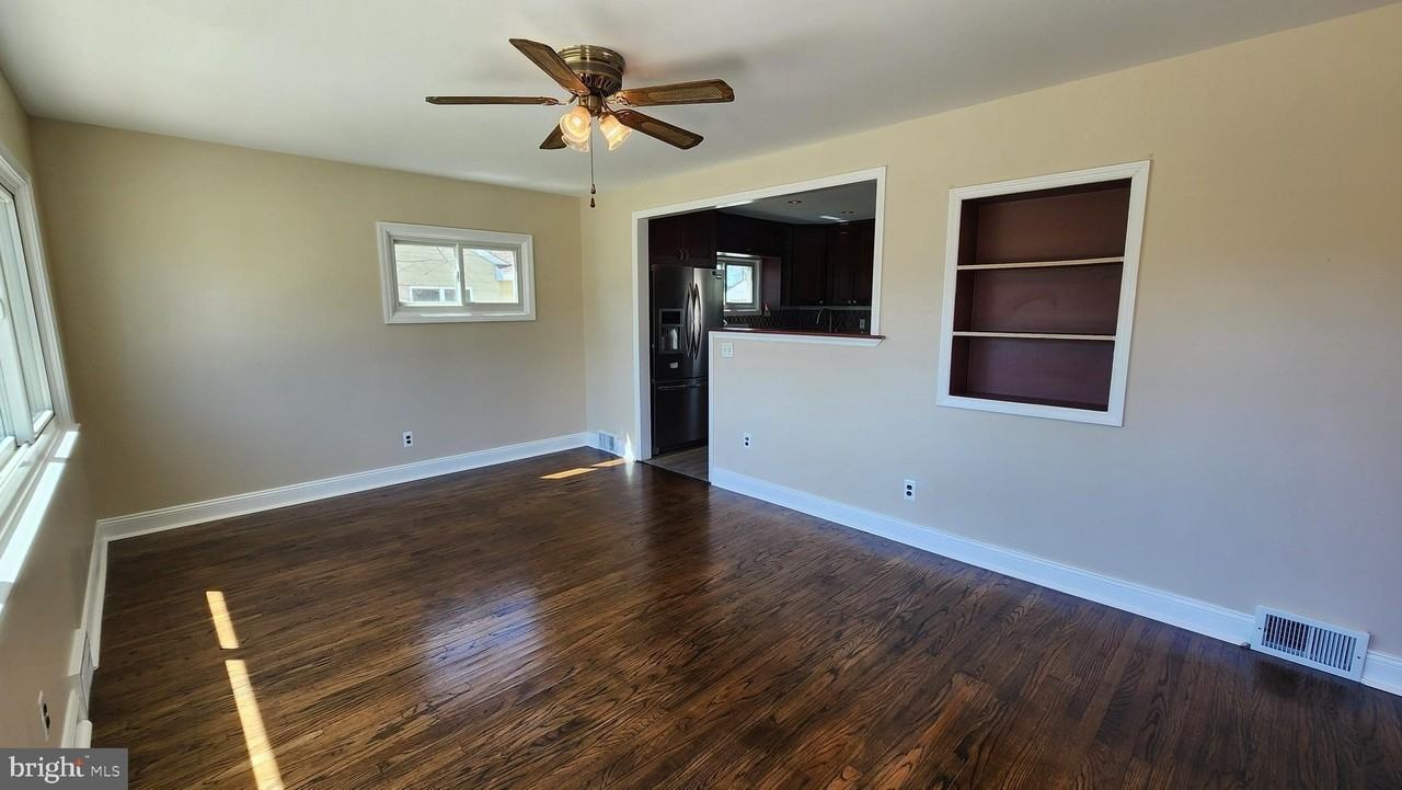 213 Overbrook Ave - Photo 2 of 13