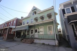 featured image of 417 Elmer St