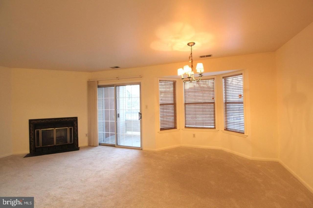 103 Claridge Ct Apt 5 - Photo 7 of 24