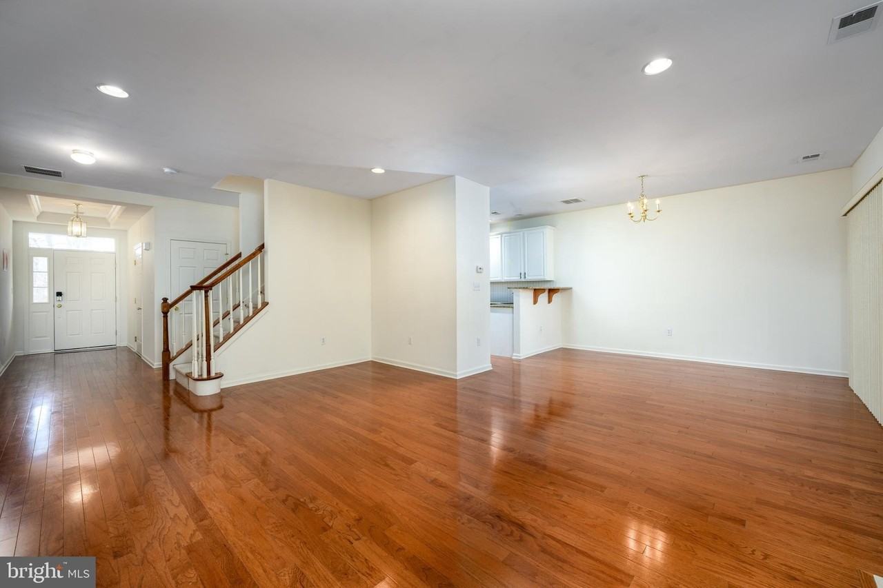 249 Concord Pl - Photo 4 of 22