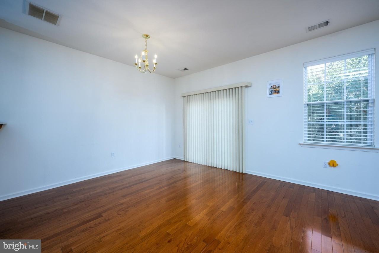 249 Concord Pl - Photo 7 of 22