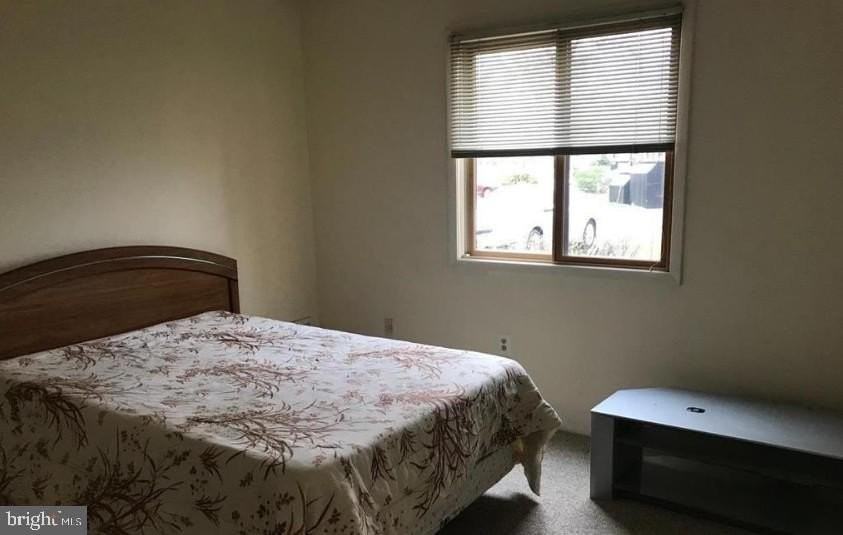 1105 Aspen Dr - Photo 5 of 9