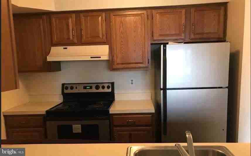 1105 Aspen Dr - Photo 7 of 9