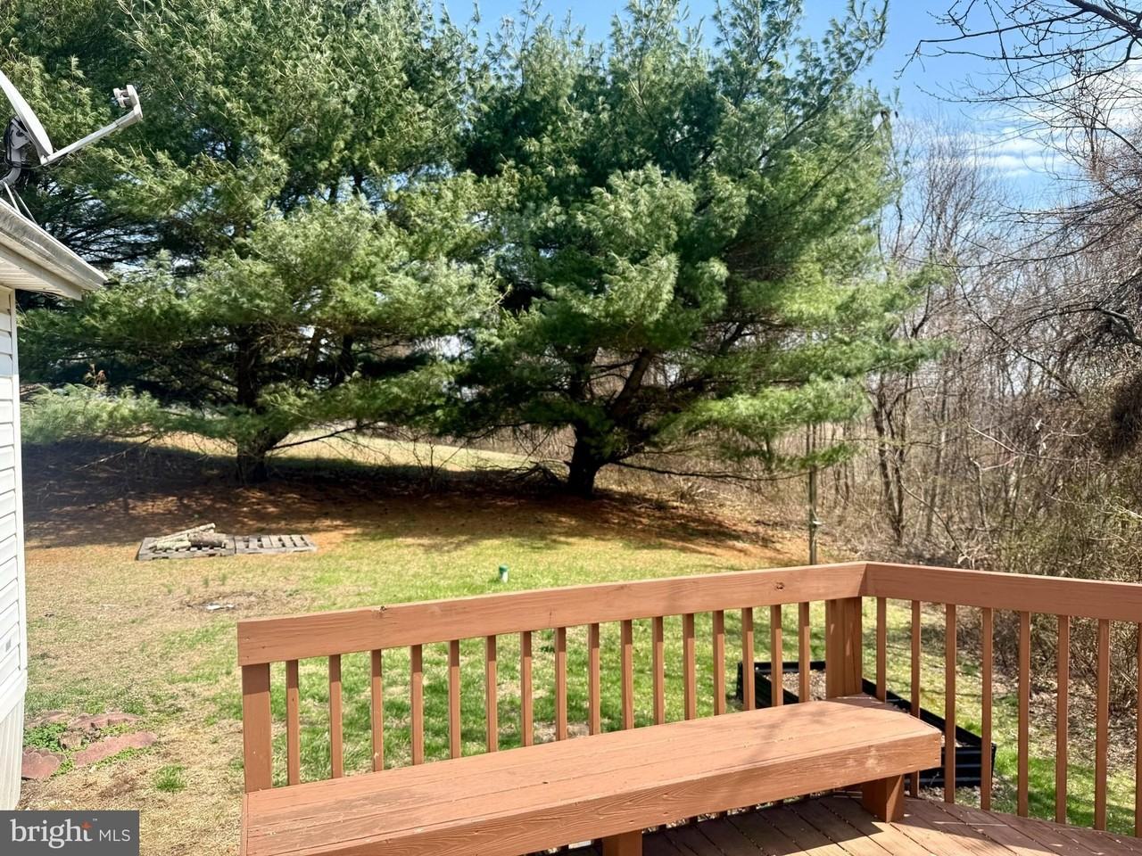 746 Sawmill Rd - Photo 3 of 28