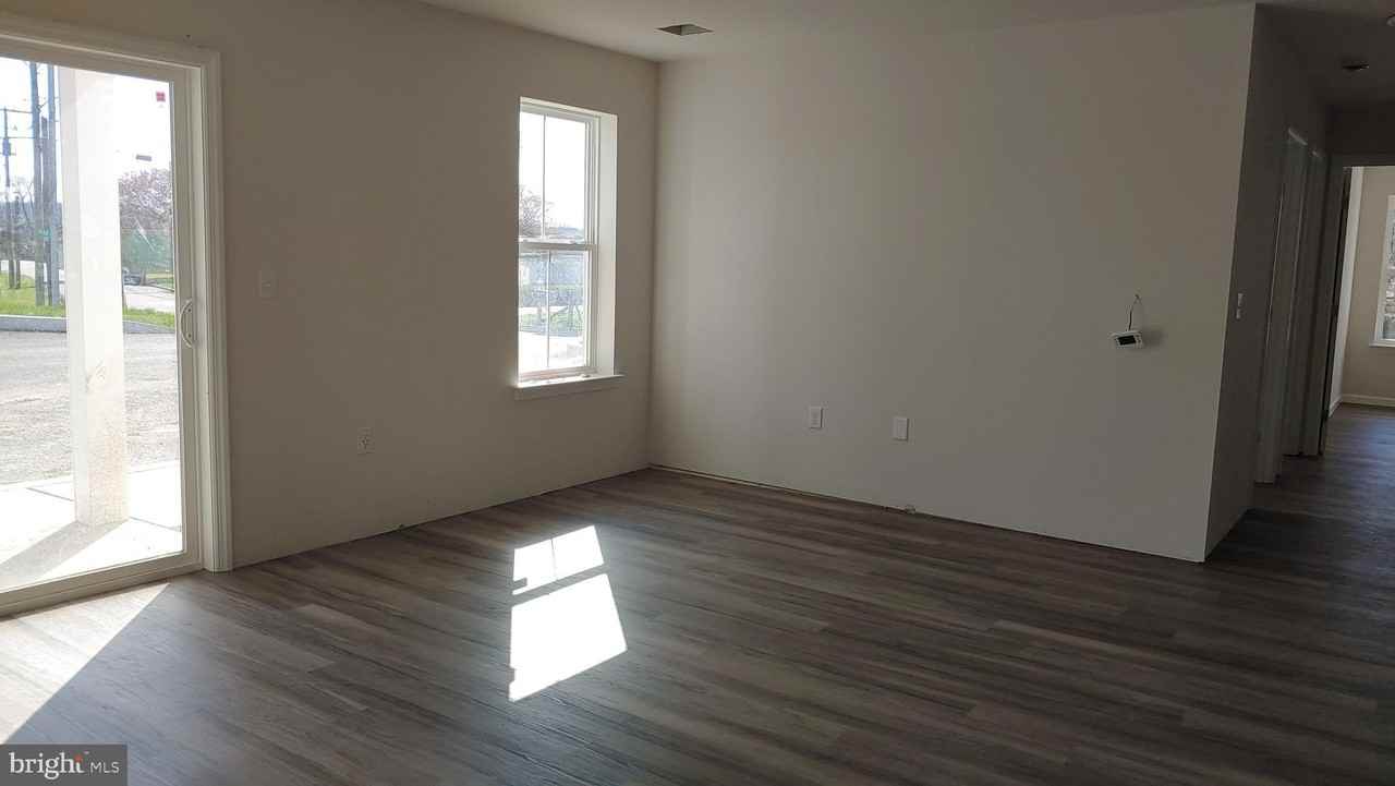 1000 COLBY Lane unit: 1101-1304 - Photo 6 of 9