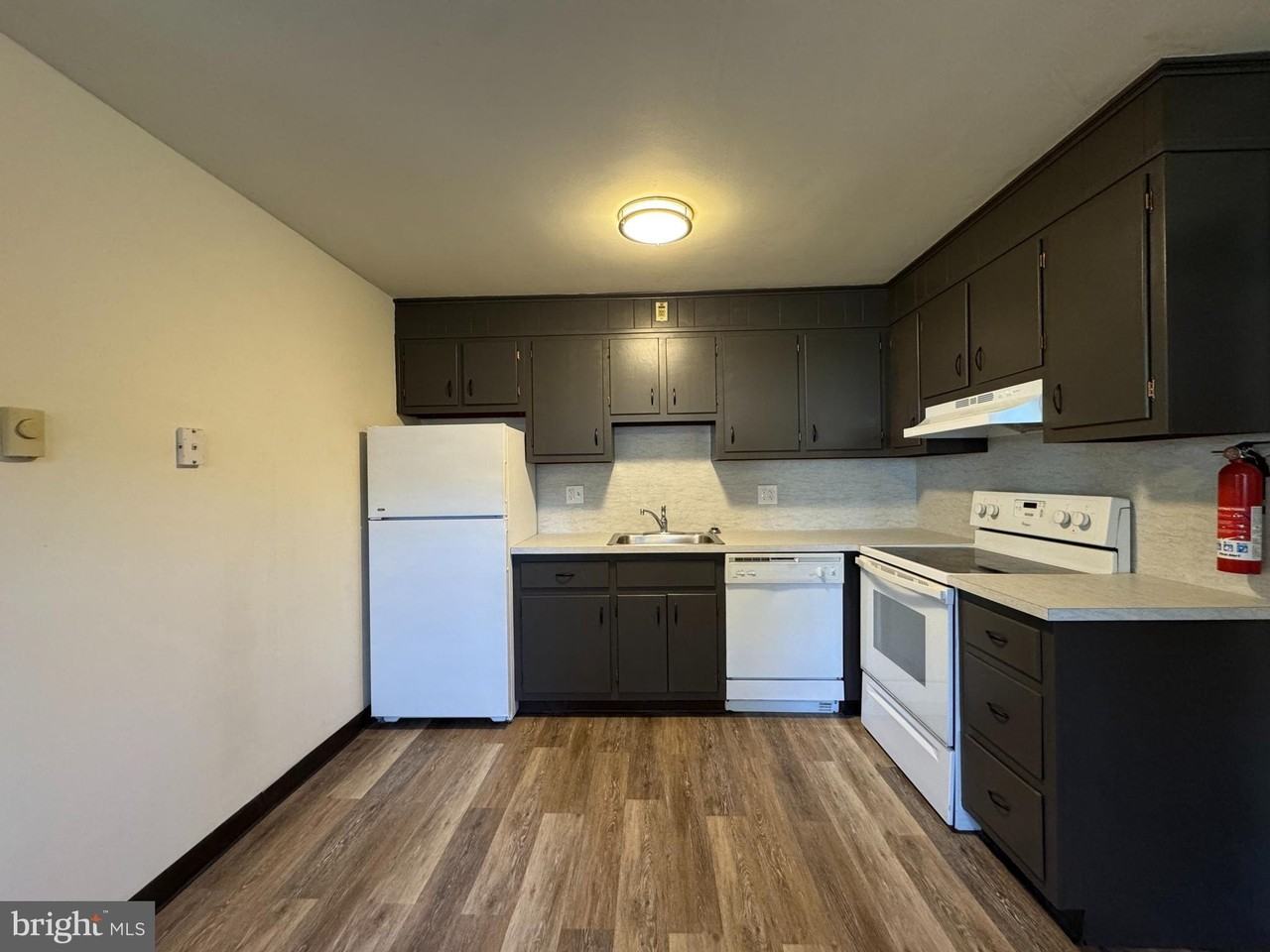 7 Orchard Hills Dr #B - Photo 2 of 13