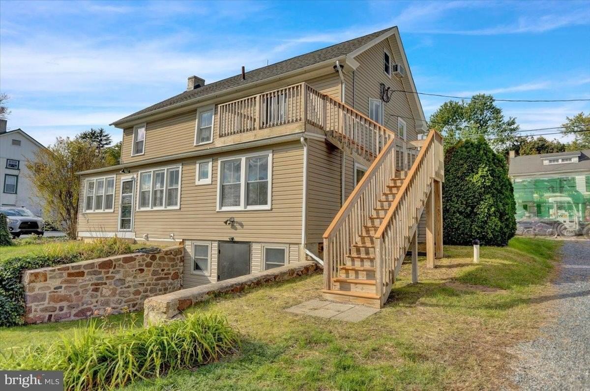 3208 Main St Unit 2 - Photo 6 of 18