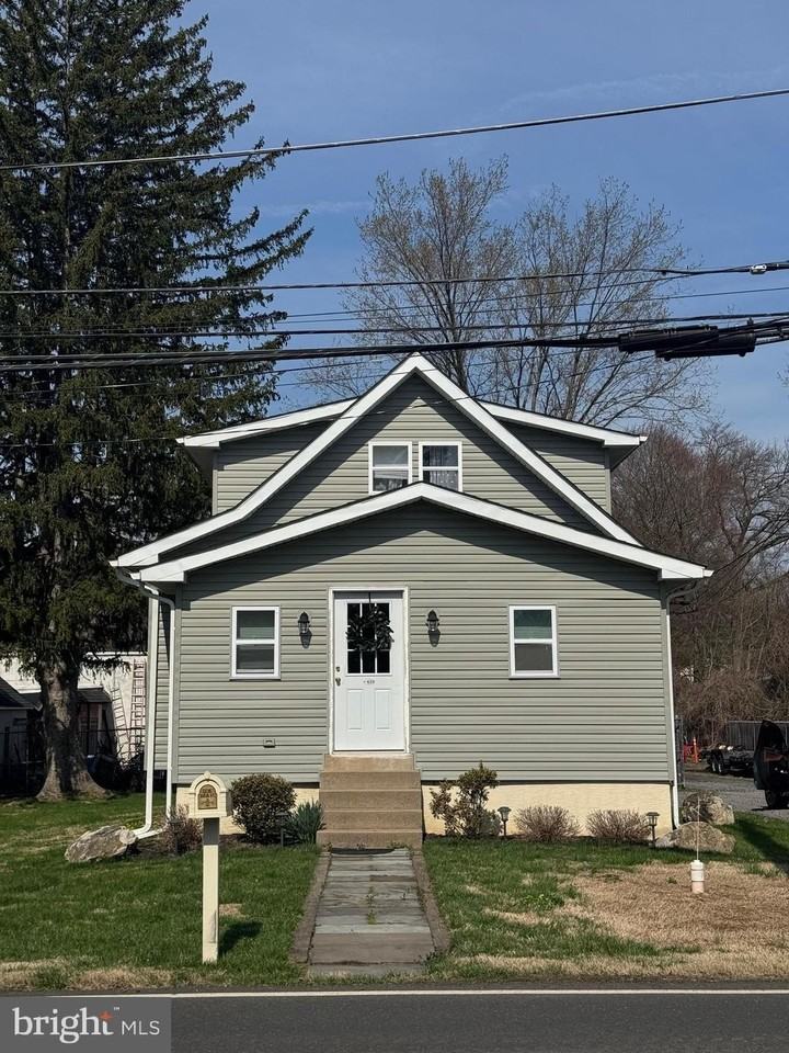 422 Kansas Rd - Photo 2 of 23