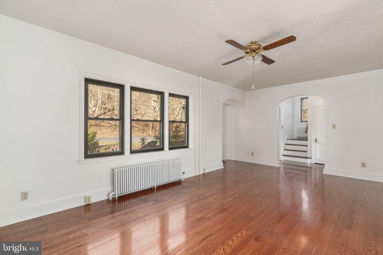 20 Easton Rd - Photo 6 of 24