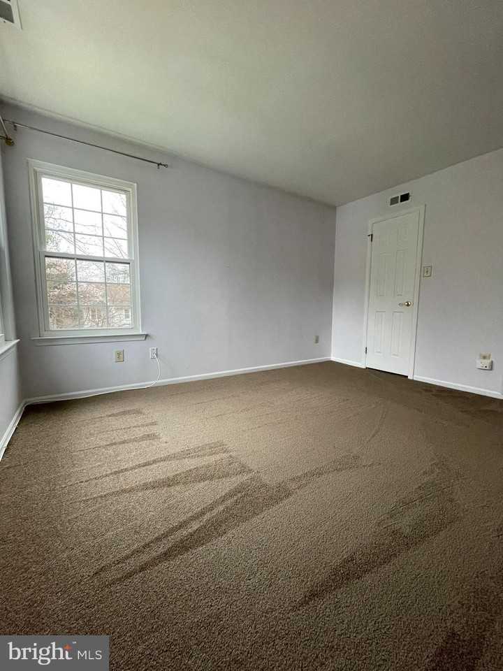 502 Diamond Dr - Photo 7 of 12