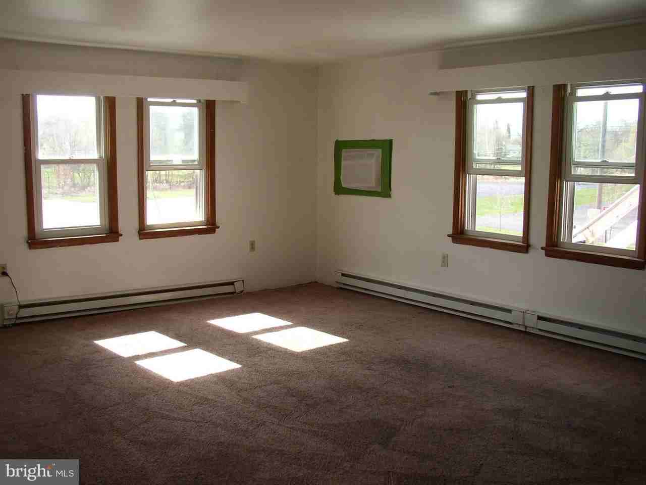 74 Elm St Unit Apt - Photo 2 of 17