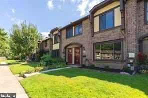 3458 Norwood Pl - Photo 2 of 19