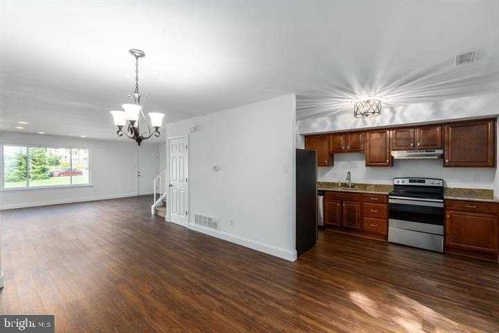 3458 Norwood Pl - Photo 7 of 19