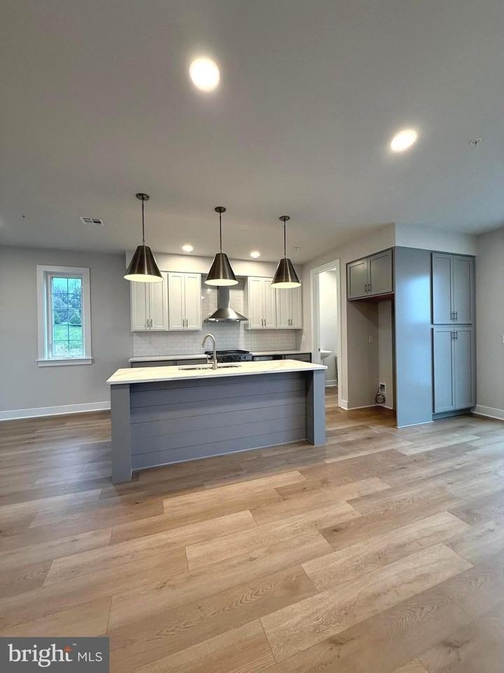 4133 Ridgeview Ave - Photo 3 of 25