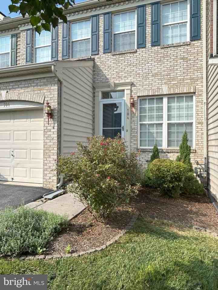 104 Penns Manor Dr - Photo 2 of 33