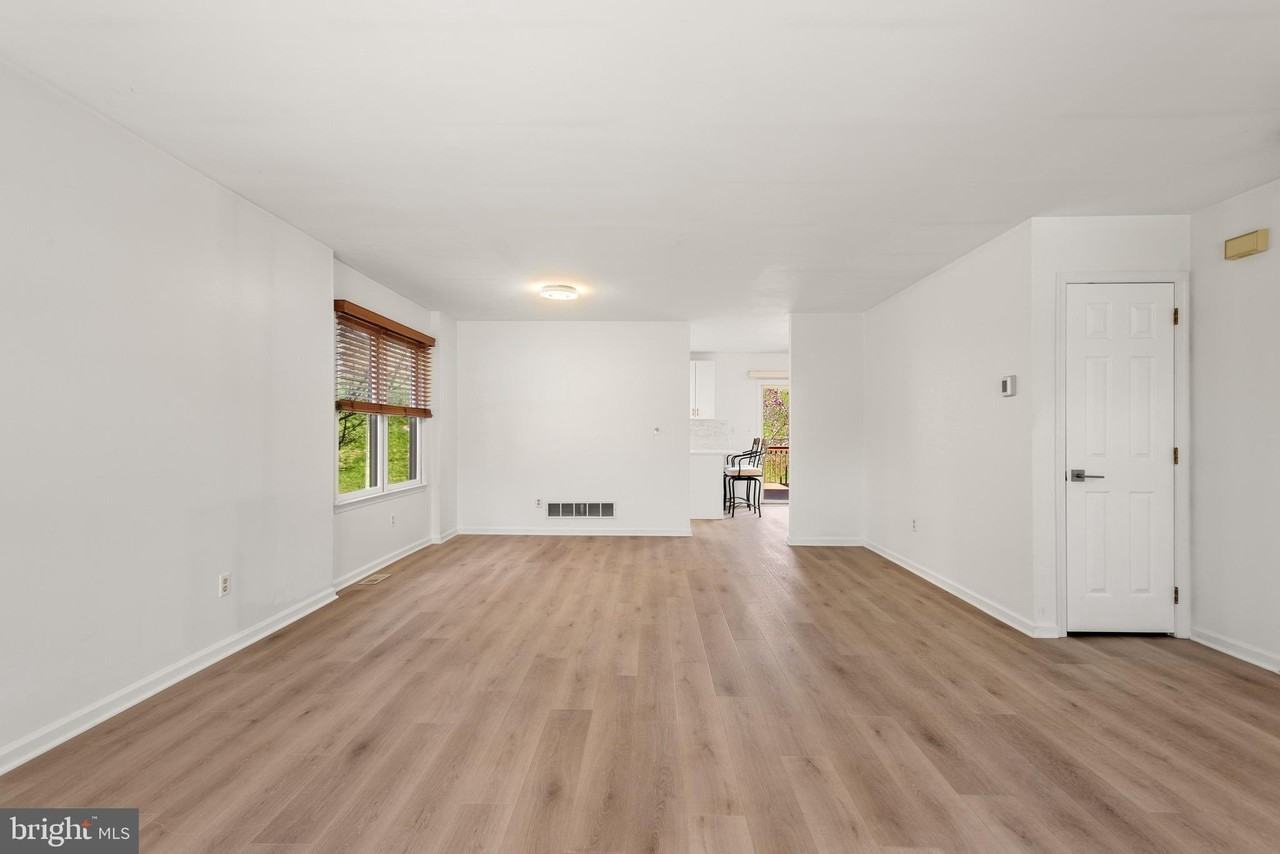 511 Pickering Station Dr - Photo 3 of 24