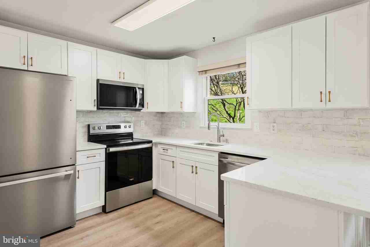 511 Pickering Station Dr - Photo 6 of 24