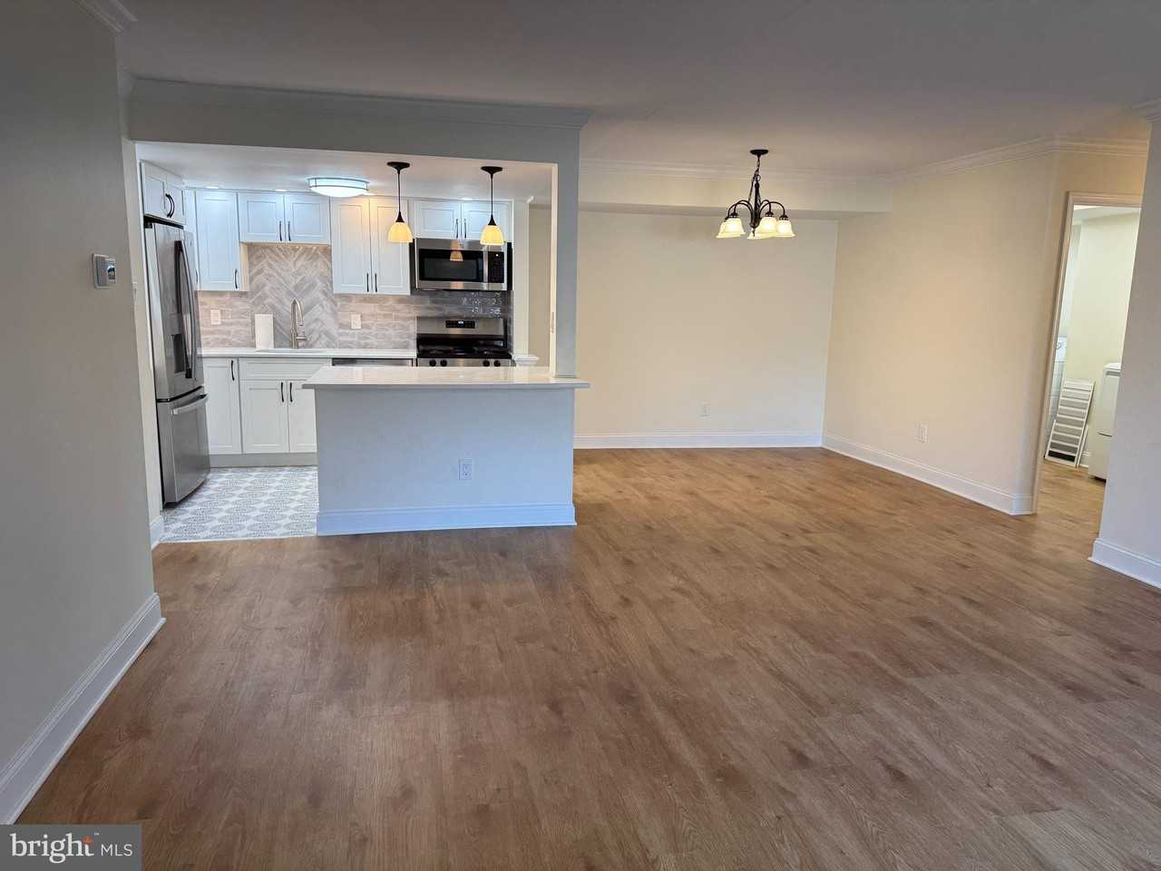 200 Old Forge Xing Unit 200 - Photo 2 of 16