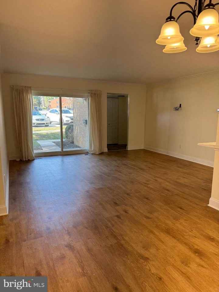 200 Old Forge Xing Unit 200 - Photo 5 of 16