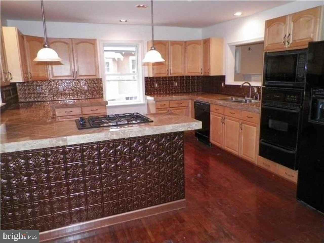 136 Paoli Pike - Photo 2 of 22