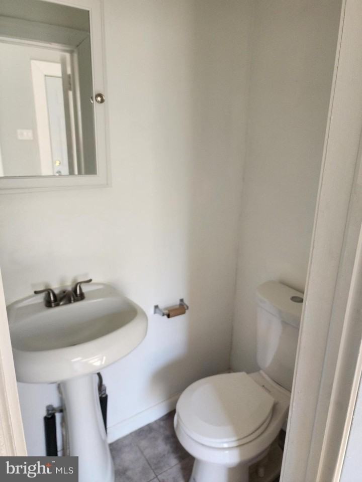 114 N 5th Ave - Photo 4 of 7