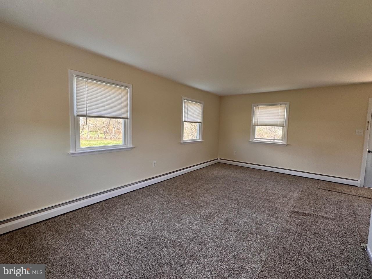 1212 W King Rd - Photo 4 of 22