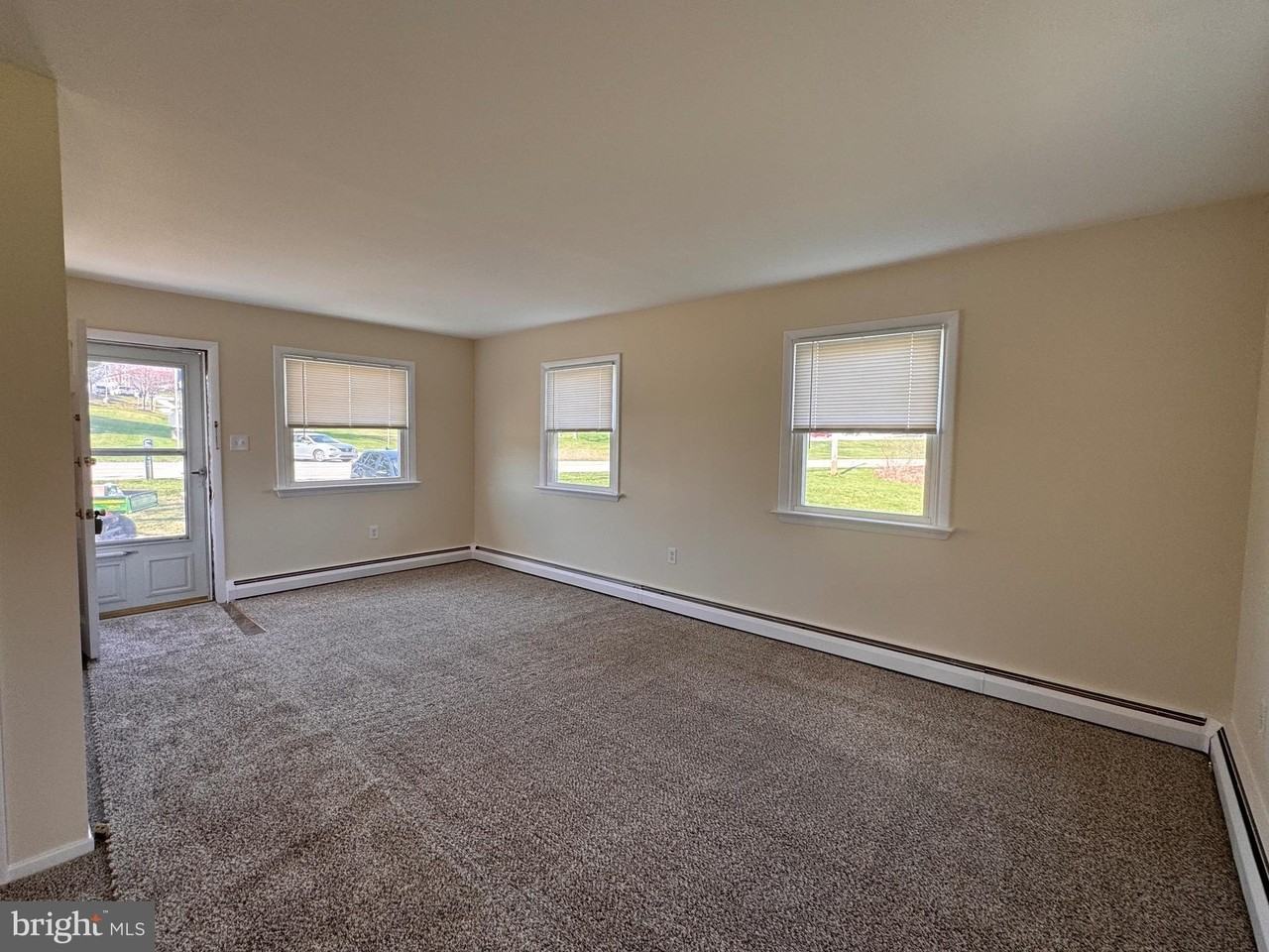 1212 W King Rd - Photo 5 of 22