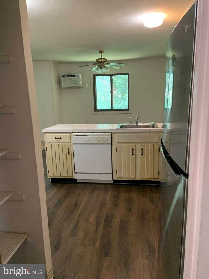 400 Campbell Cir #G15 - Photo 4 of 19