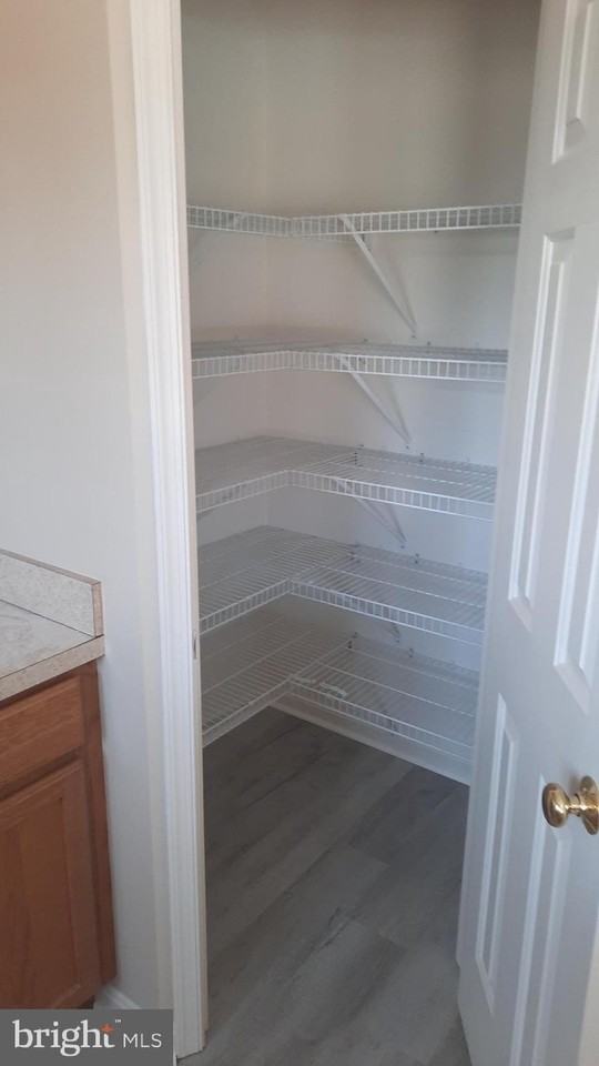 7546 Stephen Dr - Photo 4 of 19