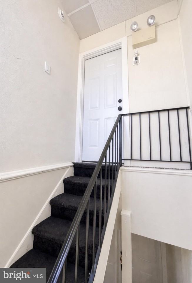 216 W Front St Apt 3 - Photo 5 of 17