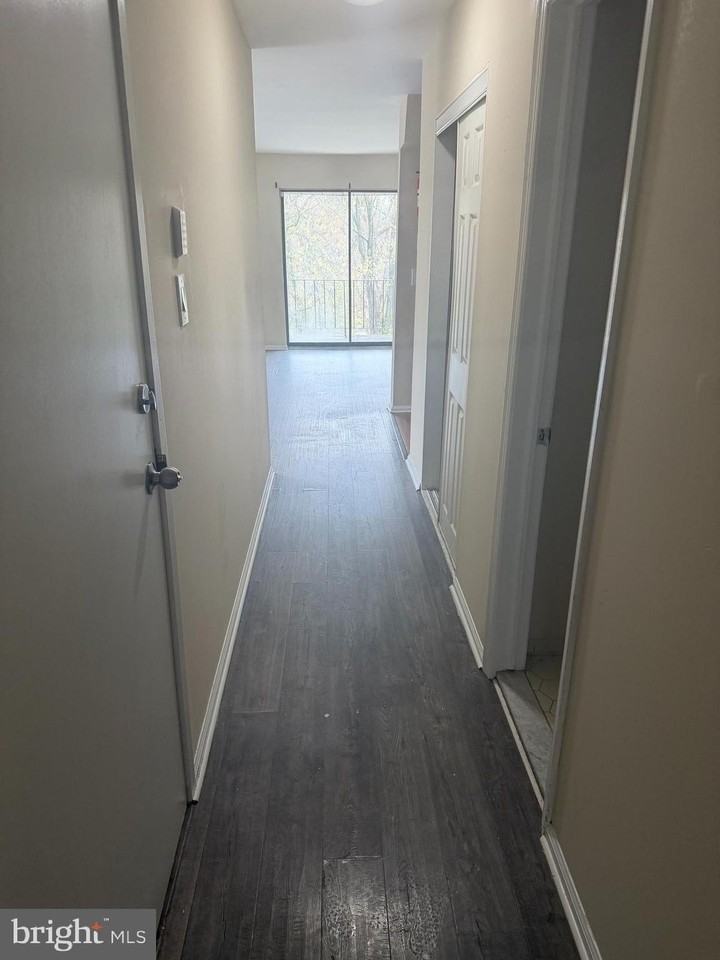 526 Gia Cir Unit 2 - Photo 2 of 12