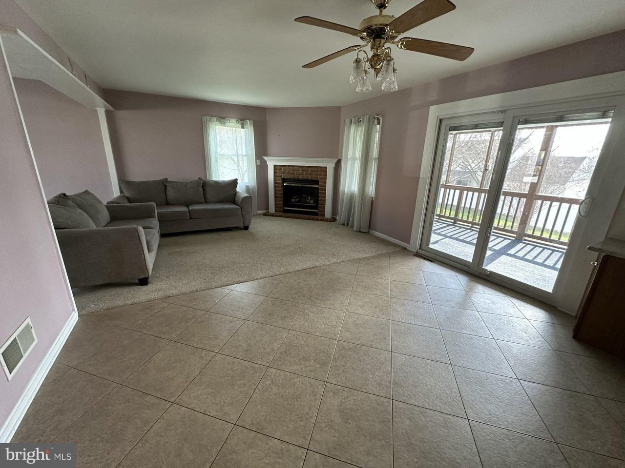 316 Laurel Oak Ln - Photo 4 of 24