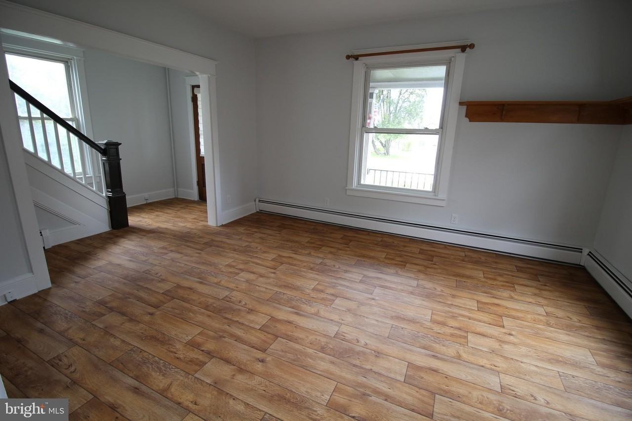 5 S Singer Ave - Photo 2 of 12