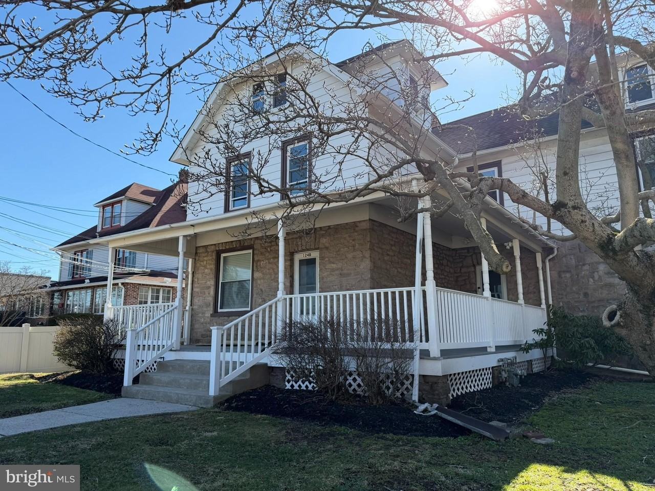 124 W Butler Ave Unit B - Photo 2 of 43