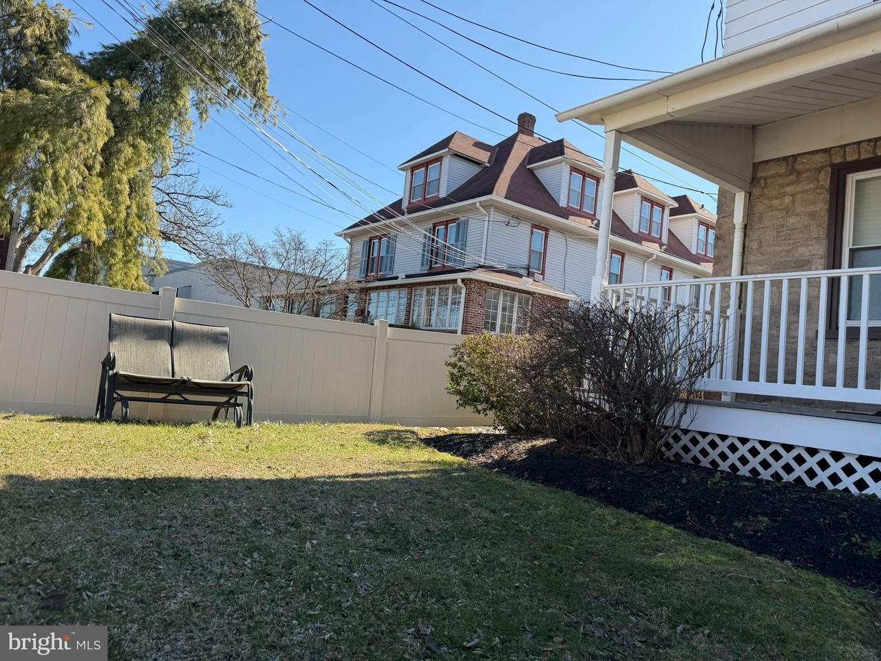 124 W Butler Ave Unit B - Photo 5 of 43