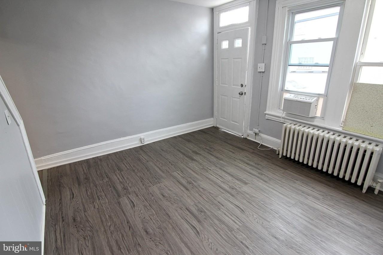 107 3rd St - Photo 3 of 10