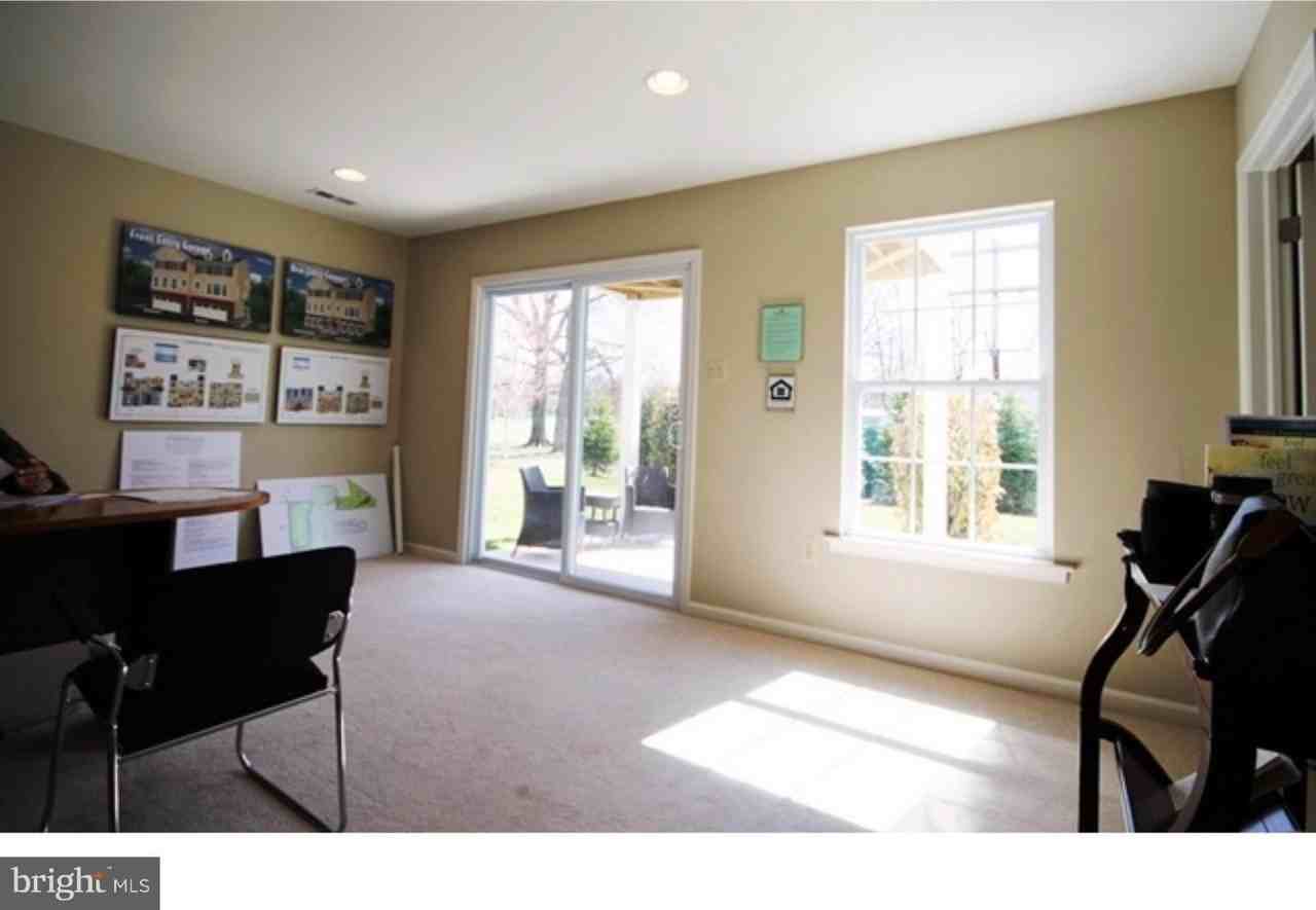 431 Williamson Ct - Photo 2 of 15