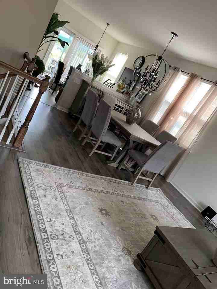 431 Williamson Ct - Photo 3 of 15