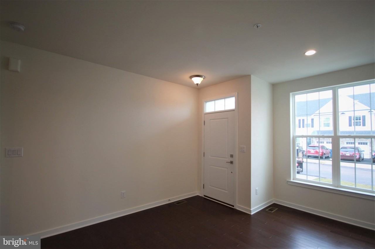 243 Wynstone Ct - Photo 2 of 25